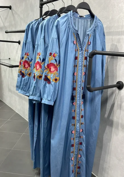 Robe Brodée Bleu Ciel